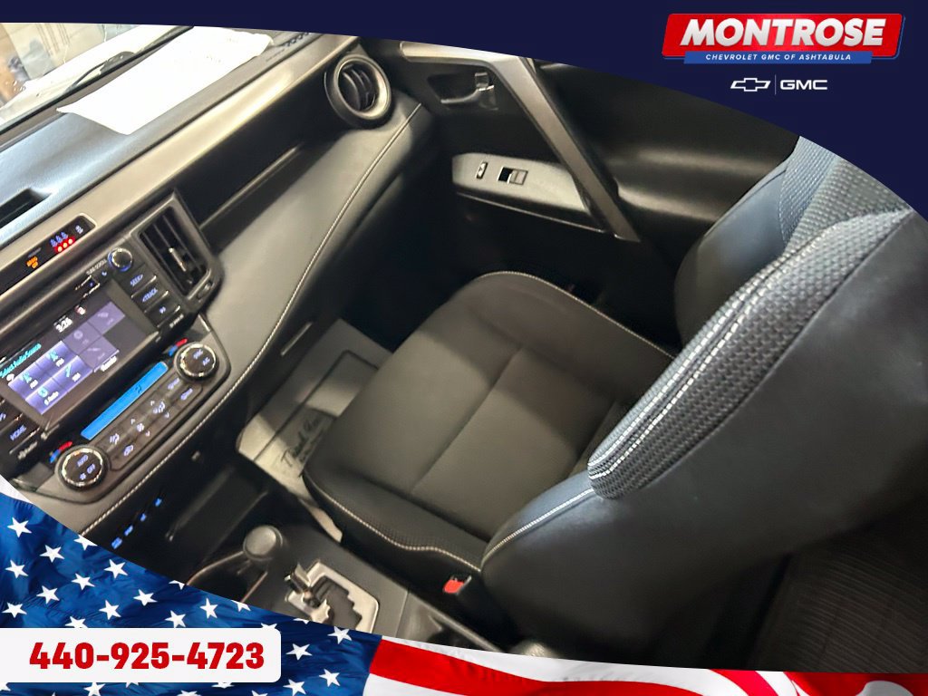 Used 2018 Toyota RAV4 XLE AWD/4WD image 26