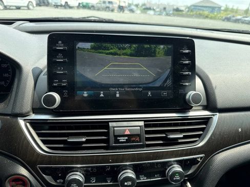 Used 2019 Honda Accord Touring image 15