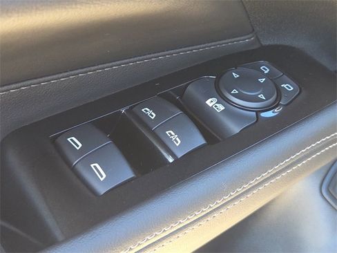 Used 2025 Cadillac CT4 Luxury image 20