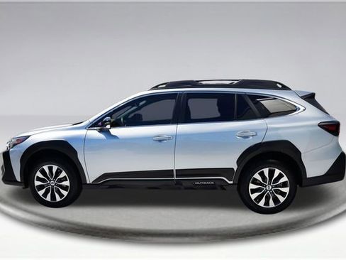 Used 2024 Subaru Outback Limited AWD/4WD image 11