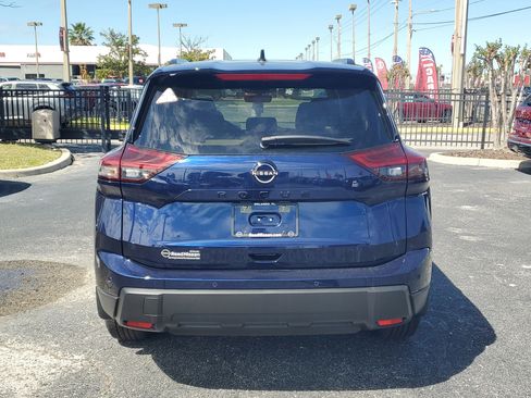New 2026 Nissan Rogue Dark Armor image 5