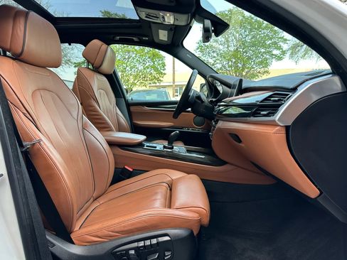 Used 2017 BMW X5 xDrive50i image 25