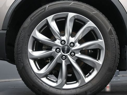 Used 2021 Lincoln Corsair FWD w/ Premium Package image 9