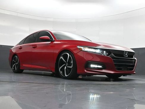 Used 2018 Honda Accord Sport image 33