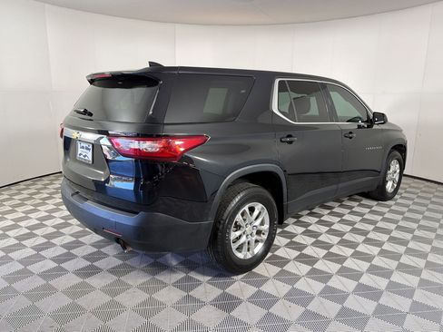Used 2019 Chevrolet Traverse LS image 9
