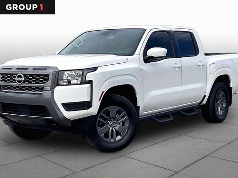 Used 2025 Nissan Frontier SV AWD/4WD image 1