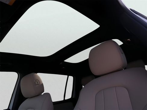 New 2026 Mercedes-Benz GLB 250 4MATIC image 50