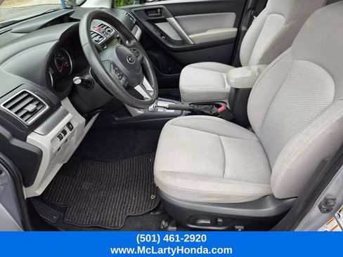 Used 2017 Subaru Forester 2.5i Premium w/ All-Weather Package AWD/4WD image 10
