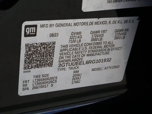 Used 2024 GMC Sierra 1500 AT4 w/ Technology Package AWD/4WD image 27