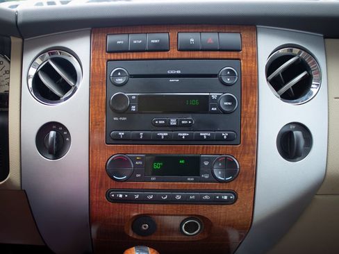 Used 2007 Ford Expedition Eddie Bauer AWD/4WD image 13