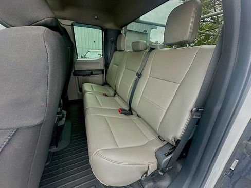 Used 2022 Ford F250 XL w/ Power Equipment Group RWD image 22