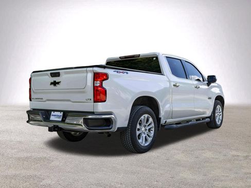 Used 2022 Chevrolet Silverado 1500 LTZ image 9