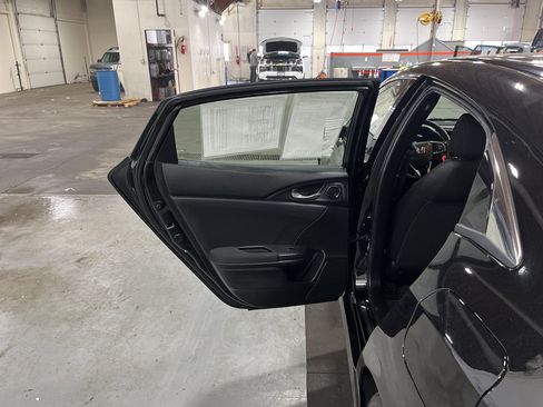 Used 2020 Honda Civic EX image 23
