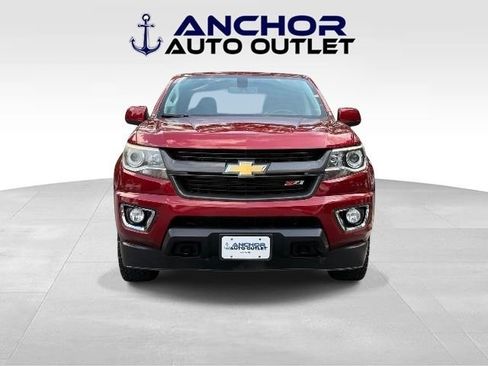 Used 2018 Chevrolet Colorado Z71 AWD/4WD image 2