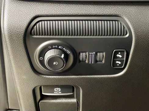 Used 2024 Jeep Wagoneer Series II w/ Flexible Seating Group AWD/4WD image 14