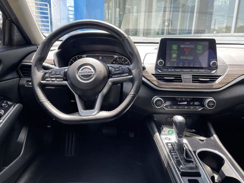 Used 2022 Nissan Altima 2.5 SL FWD image 15