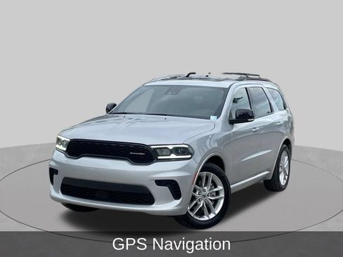 Used 2024 Dodge Durango GT RWD image 2
