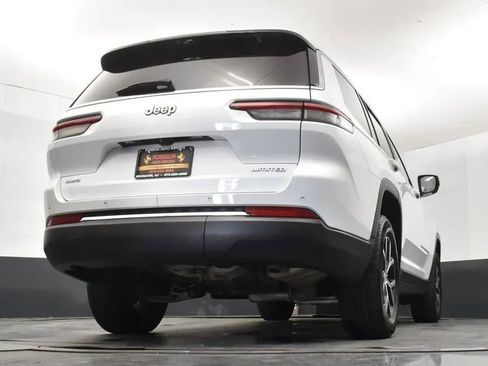 Used 2024 Jeep Grand Cherokee L Limited w/ Luxury Tech Group II image 13