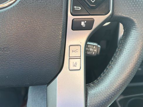 Used 2021 Toyota 4Runner Limited AWD/4WD image 36