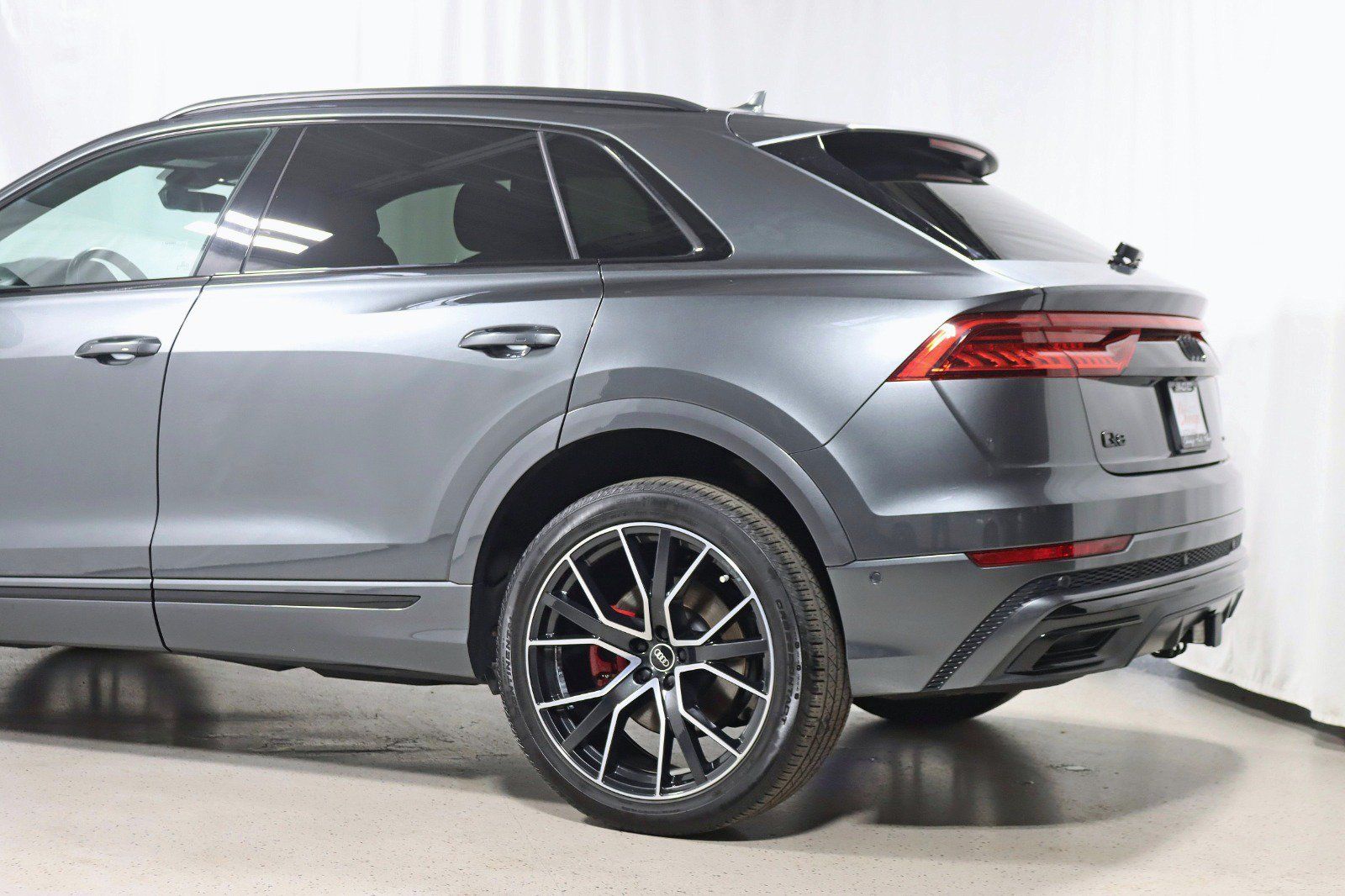 Used 2021 Audi Q8 Premium Plus w/ Premium Plus Package AWD/4WD image 10