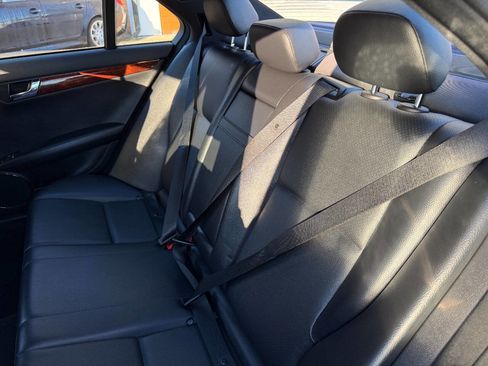 Used 2011 Mercedes-Benz C 300 4MATIC Sedan image 25