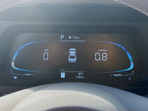 Certified 2026 Hyundai Elantra Sport FWD image 9