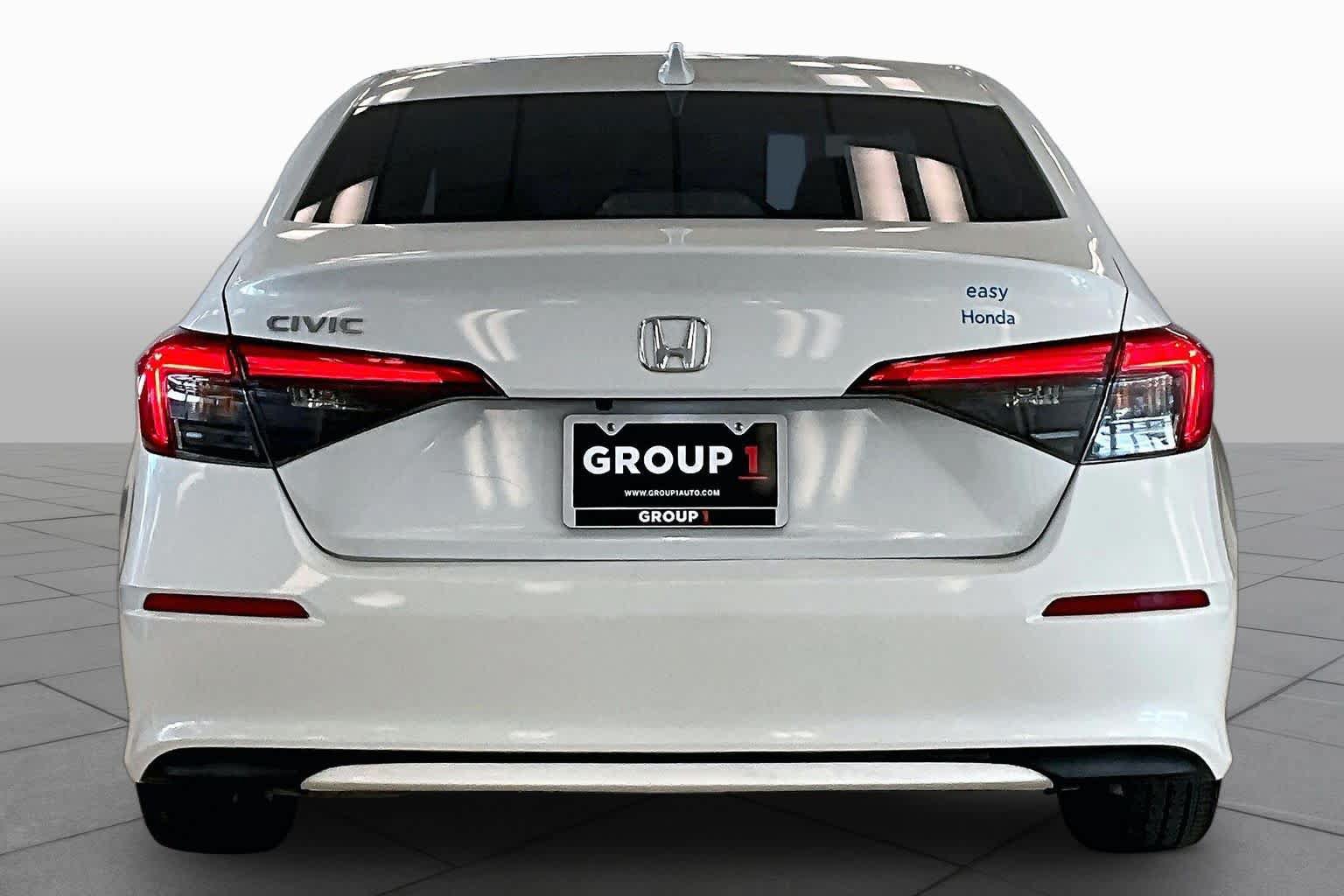 Used 2022 Honda Civic EX image 4