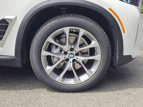 Used 2026 BMW X5 xDrive40i AWD/4WD image 9