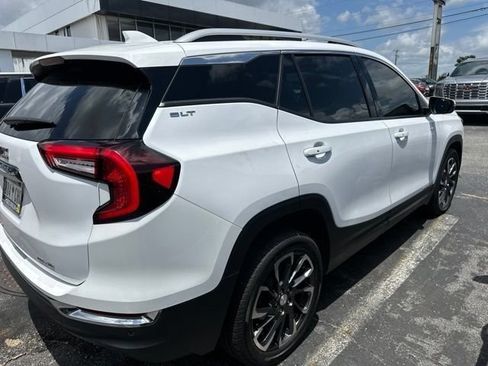 Used 2022 GMC Terrain SLT AWD/4WD image 19