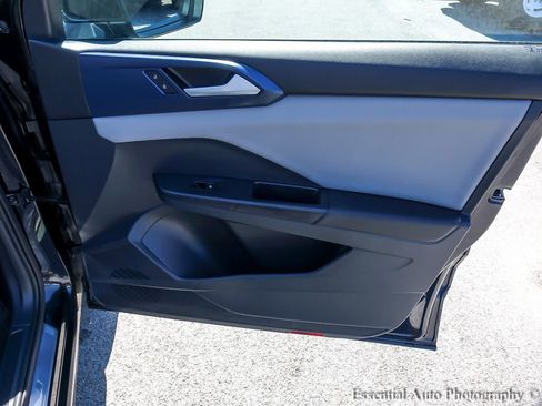 Used 2023 Volkswagen Taos SE image 22