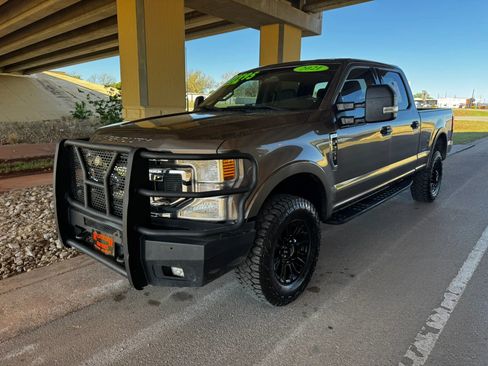 Used 2021 Ford F250 XLT w/ Tremor Off-Road Package image 7