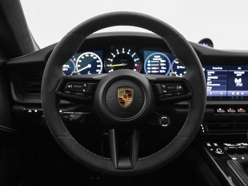 Used 2022 Porsche 911 GT3 image 44