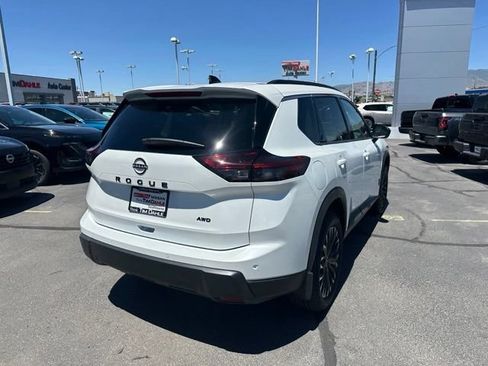 Used 2026 Nissan Rogue Dark Armor AWD/4WD image 11