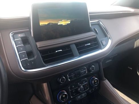 Used 2023 Chevrolet Tahoe High Country AWD/4WD image 7