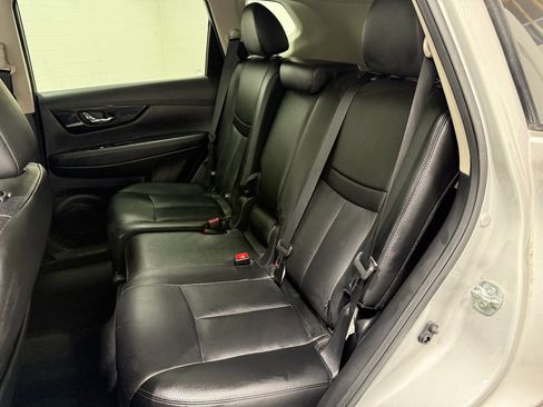 Used 2020 Nissan Rogue SL AWD/4WD image 39