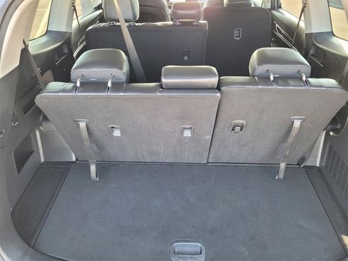 Used 2024 Kia Telluride LX image 6