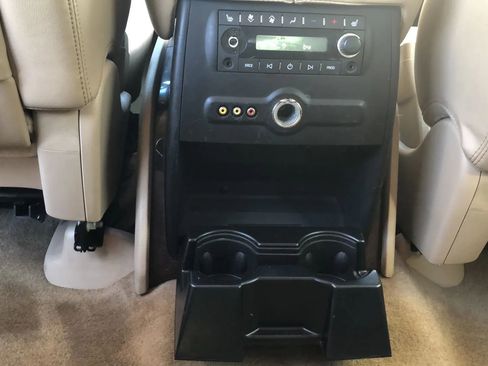 Used 2012 Cadillac Escalade Premium image 23