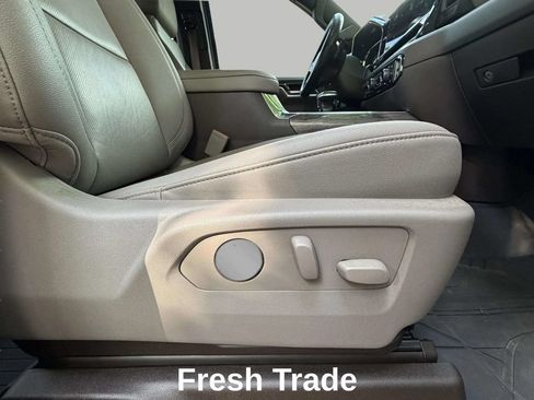 Used 2022 Chevrolet Silverado 1500 LTZ AWD/4WD image 12