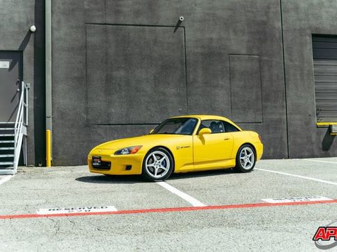 Used 2001 Honda S2000 image 19