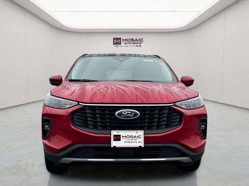 New 2026 Ford Escape SE FWD image 2