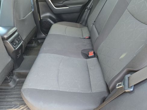 Used 2024 Toyota RAV4 XLE FWD image 17
