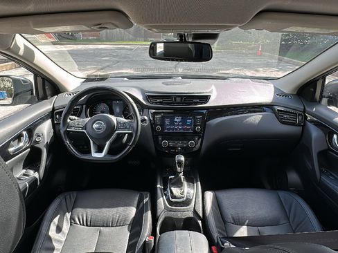 Certified 2022 Nissan Rogue Sport SL w/ Premium Package image 27