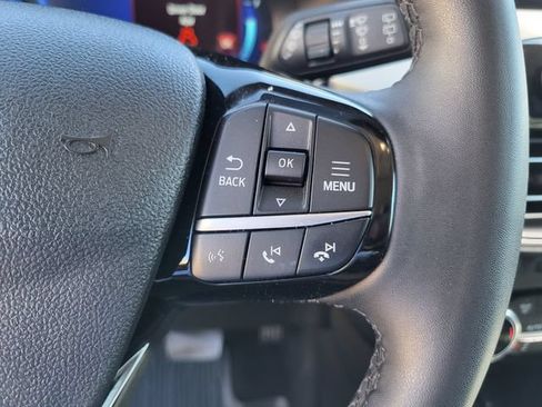 Used 2022 Ford Escape SEL w/ Technology Package FWD image 19