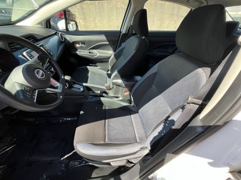 Used 2025 Nissan Versa SV FWD image 26