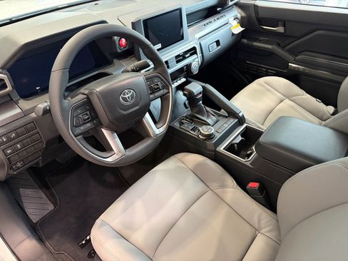 New 2026 Toyota Tacoma TRD Off-Road AWD/4WD image 6