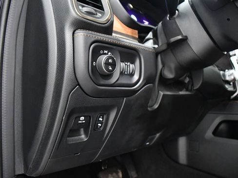 Used 2023 RAM 1500 Limited image 16