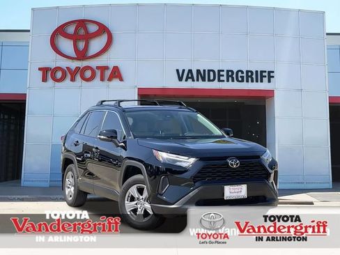 Used 2025 Toyota RAV4 XLE w/ Convenience Package AWD/4WD image 1