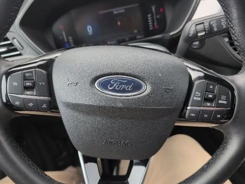 Used 2024 Ford Escape Active AWD/4WD image 23
