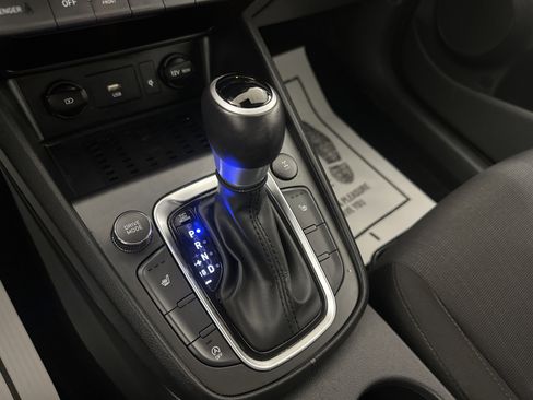 Used 2022 Hyundai Kona SEL w/ Convenience Package image 18