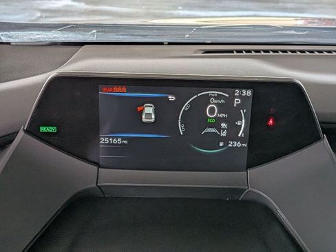 Used 2024 Toyota Prius LE FWD image 11